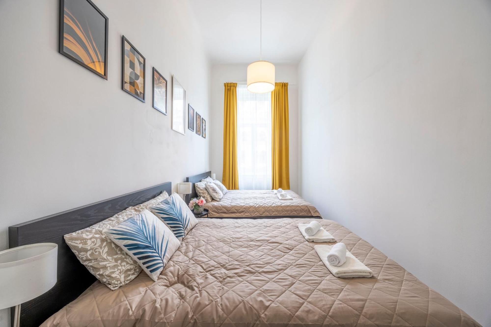 Spacious Cozy Home With 4Bedroom In The Heart Of Bp 布达佩斯 外观 照片